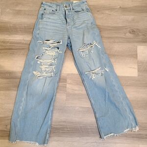 NEW- AE Dreamy Drape Stretch Curvy Super High-Waisted Ripped Baggy Wide-Leg Jean